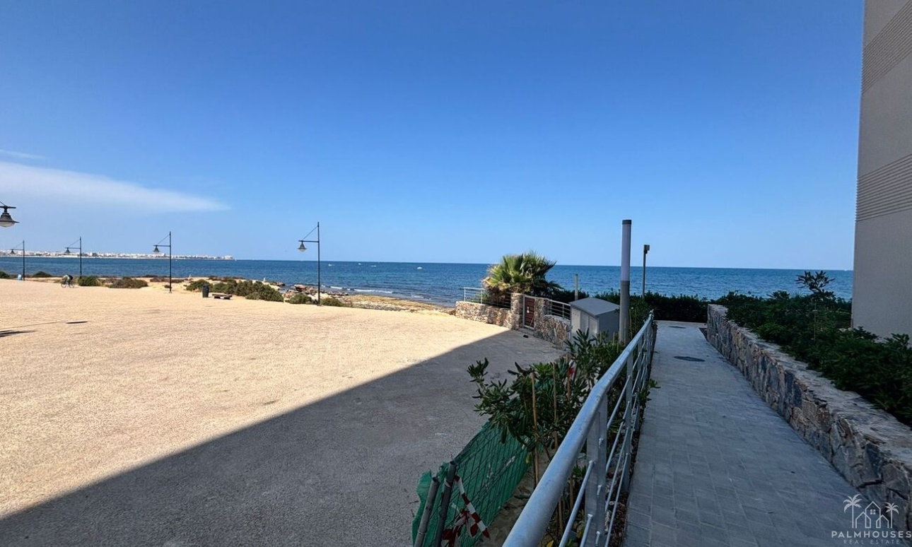 Revente - Apartment - Punta Prima - Orihuela Costa