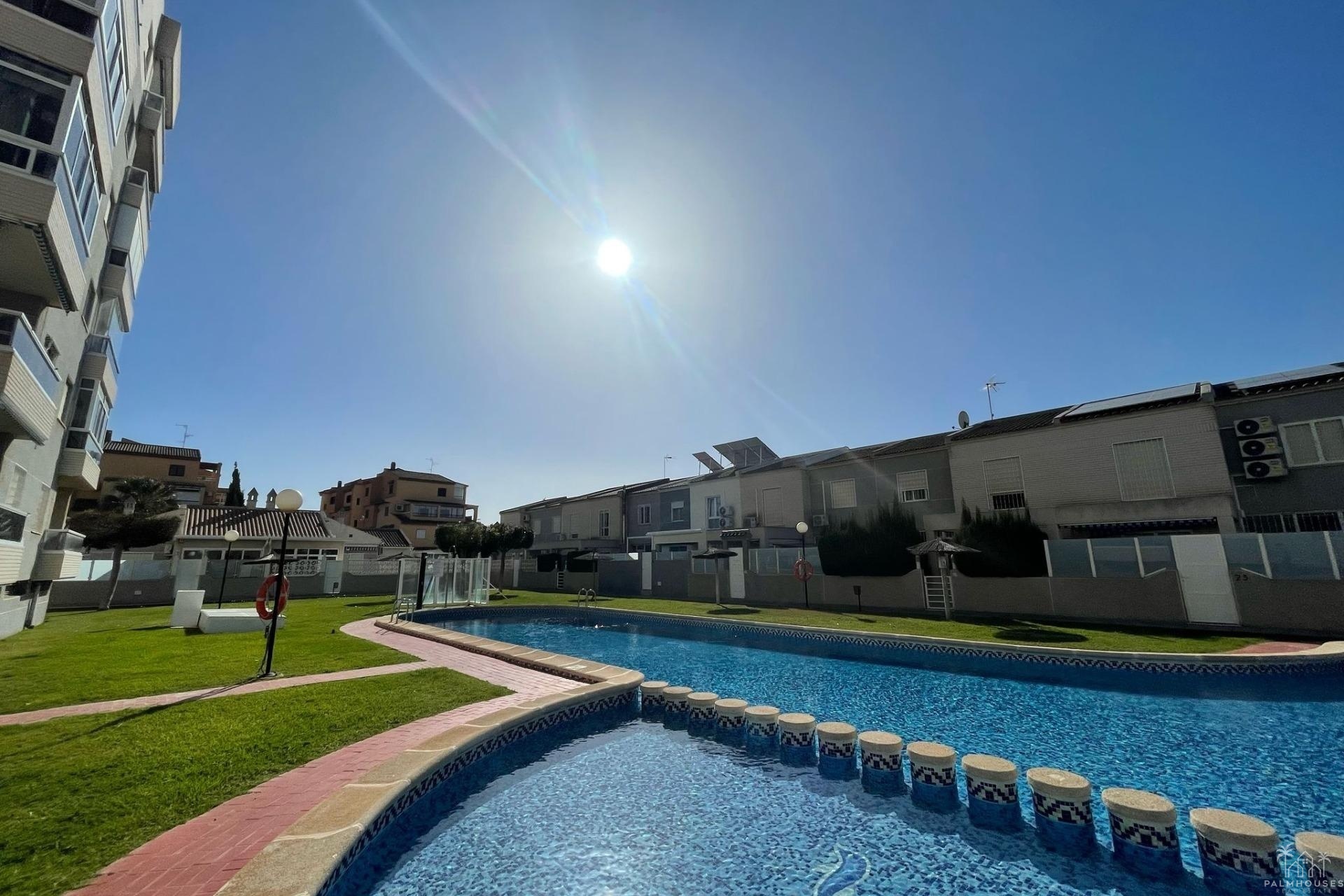 Revente - Apartment - Torrevieja - Aguas Nuevas