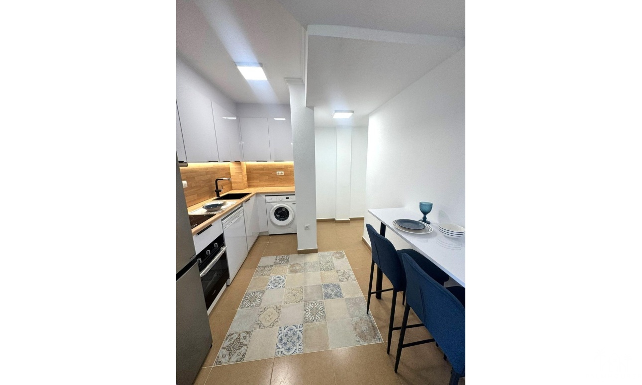 Revente - Apartment - Torrevieja - Centro - Muelle Pesquero