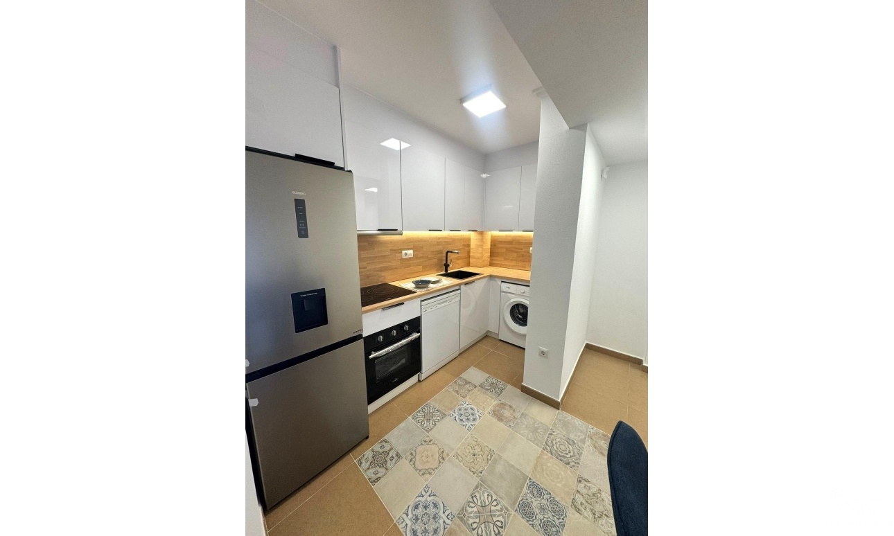 Revente - Apartment - Torrevieja - Centro - Muelle Pesquero