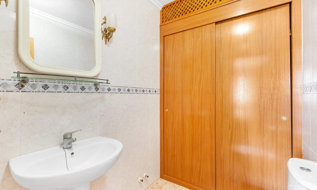 Revente - Apartment - Torrevieja - Estacion de autobuses