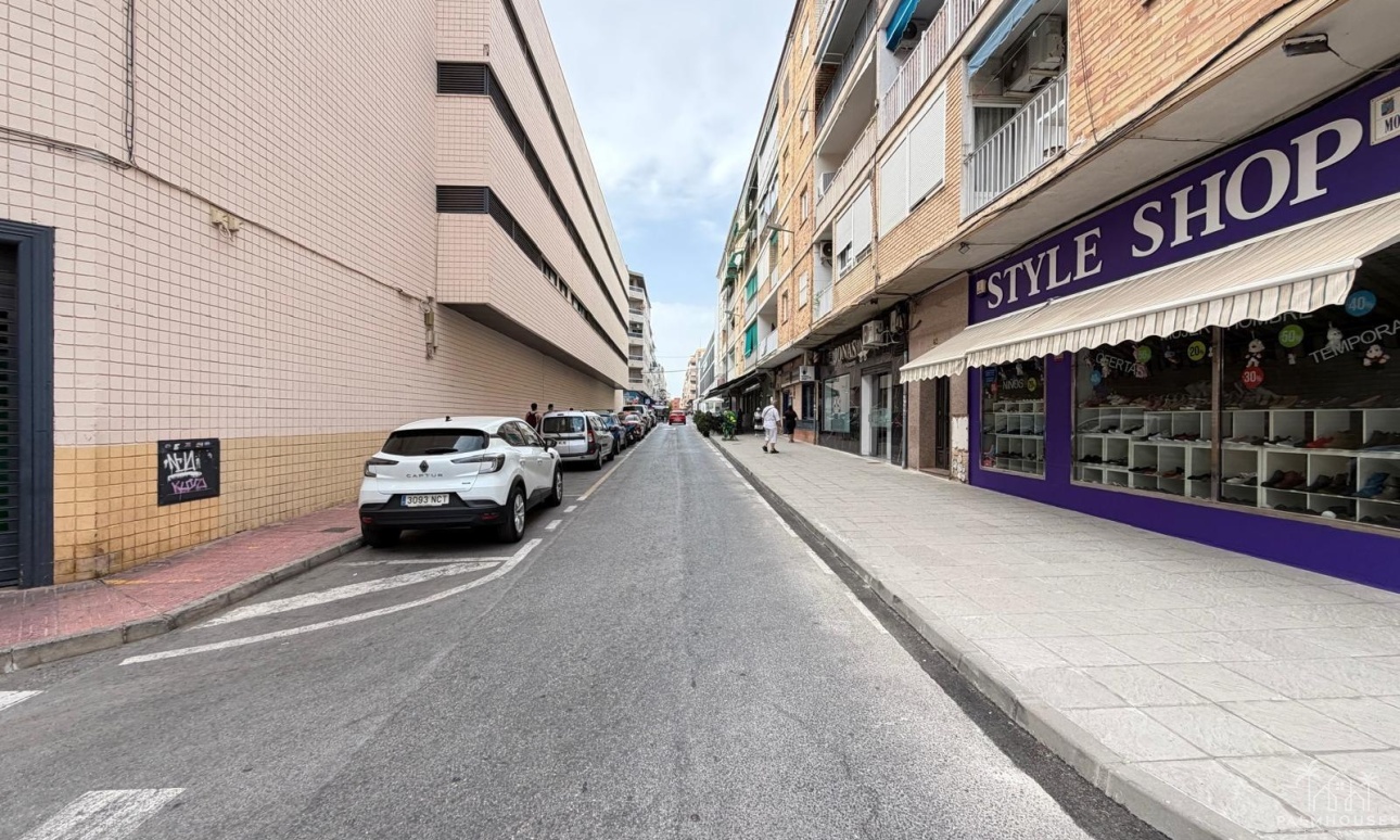 Revente - Apartment - Torrevieja - Estacion de autobuses