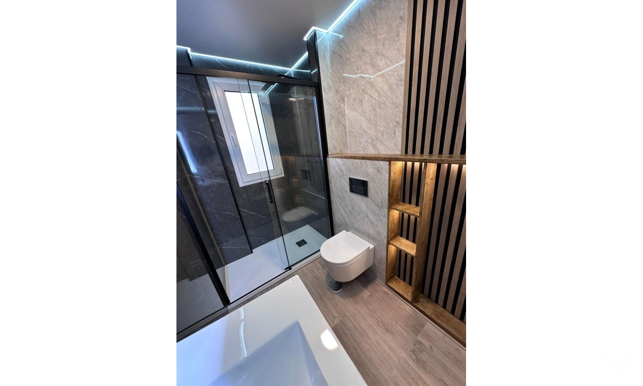 Revente - Apartment - Torrevieja - Estacion de autobuses