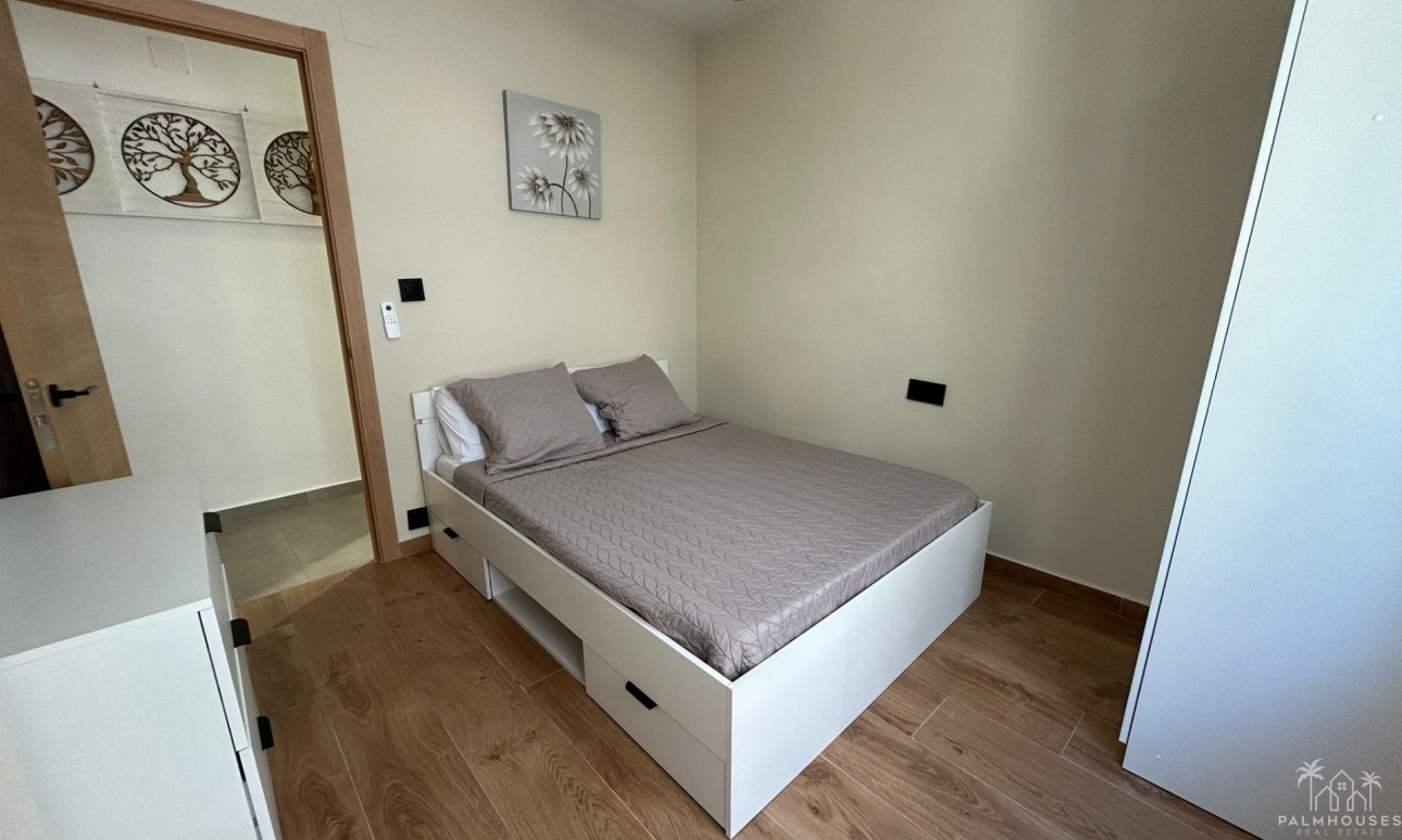 Revente - Apartment - Torrevieja - Estacion de autobuses