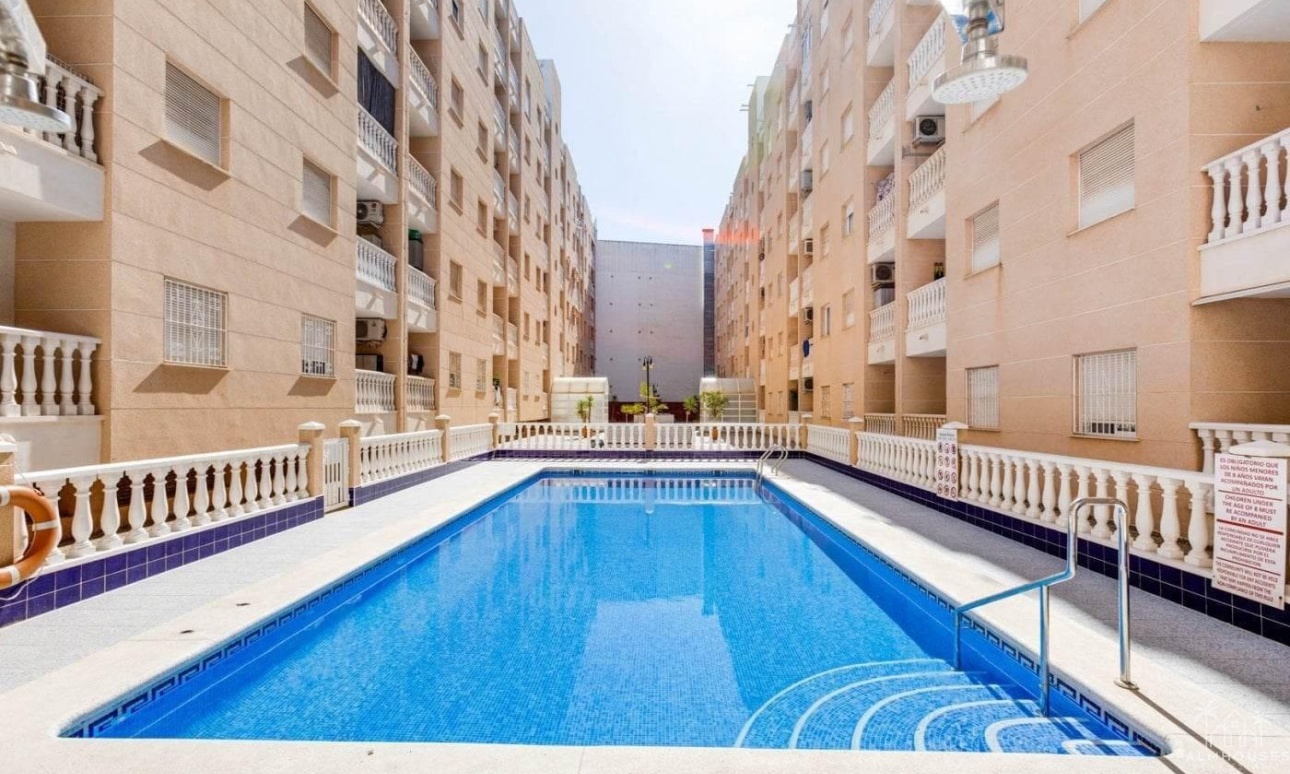 Revente - Apartment - Torrevieja - Estacion de autobuses