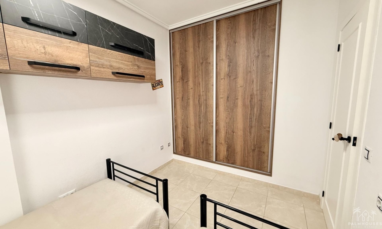 Revente - Apartment - Torrevieja - Estacion de autobuses