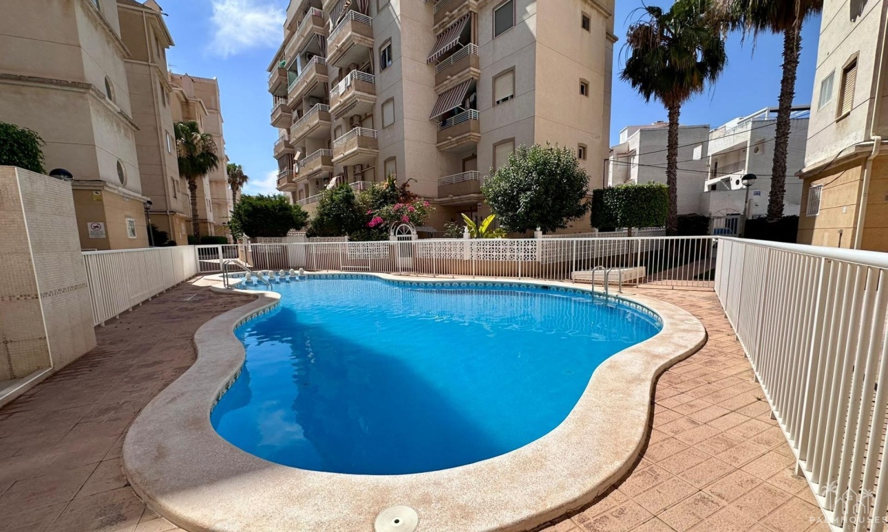 Revente - Apartment - Torrevieja - Habaneras