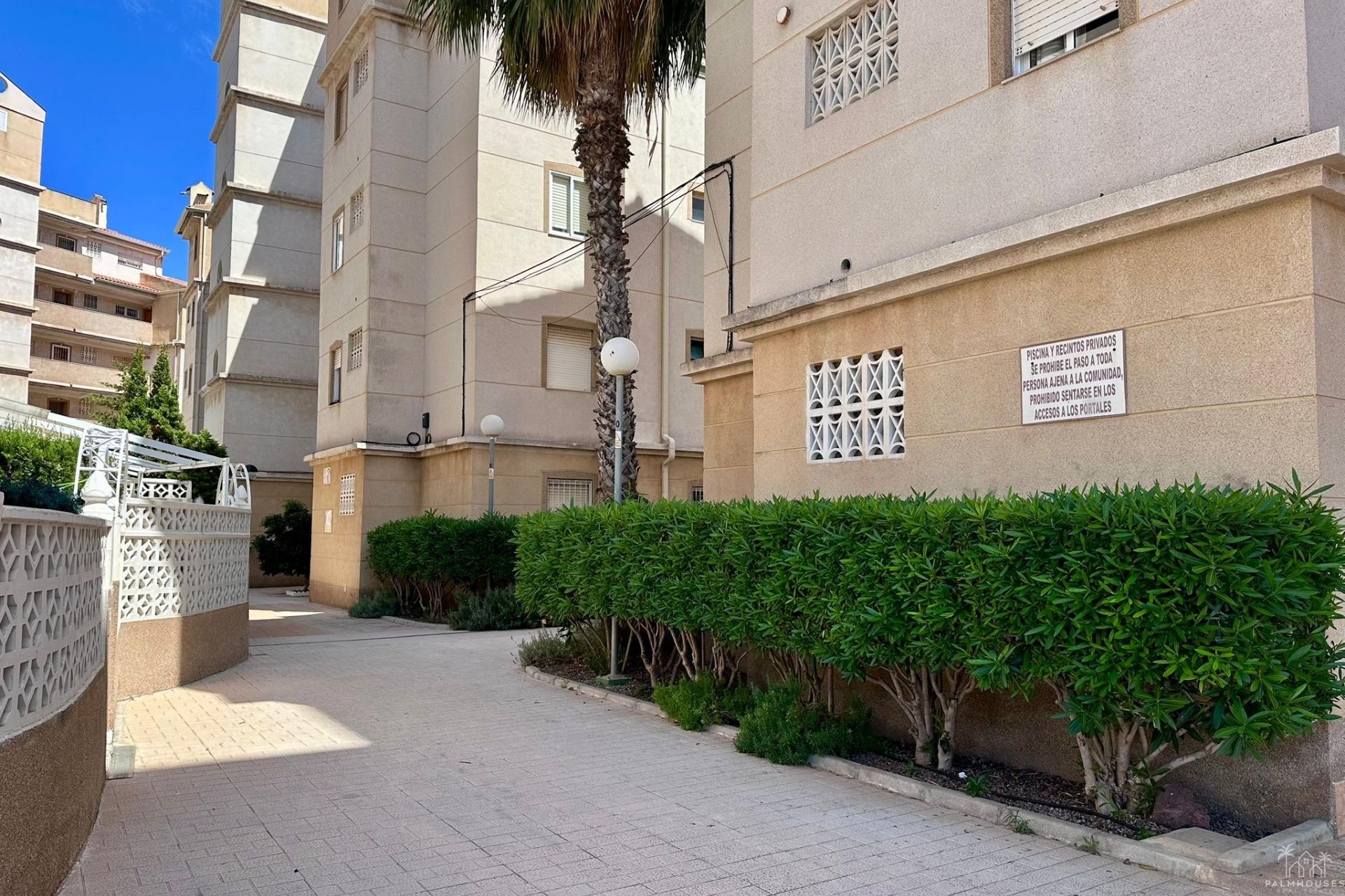 Revente - Apartment - Torrevieja - Habaneras