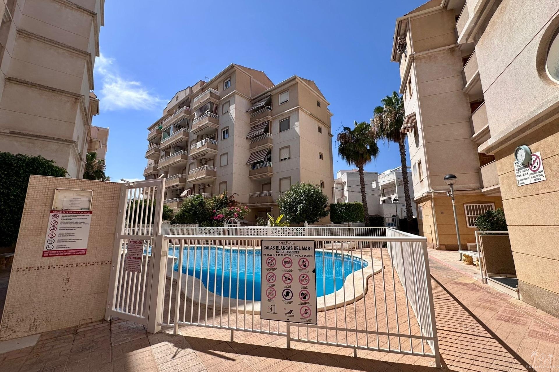 Revente - Apartment - Torrevieja - Habaneras