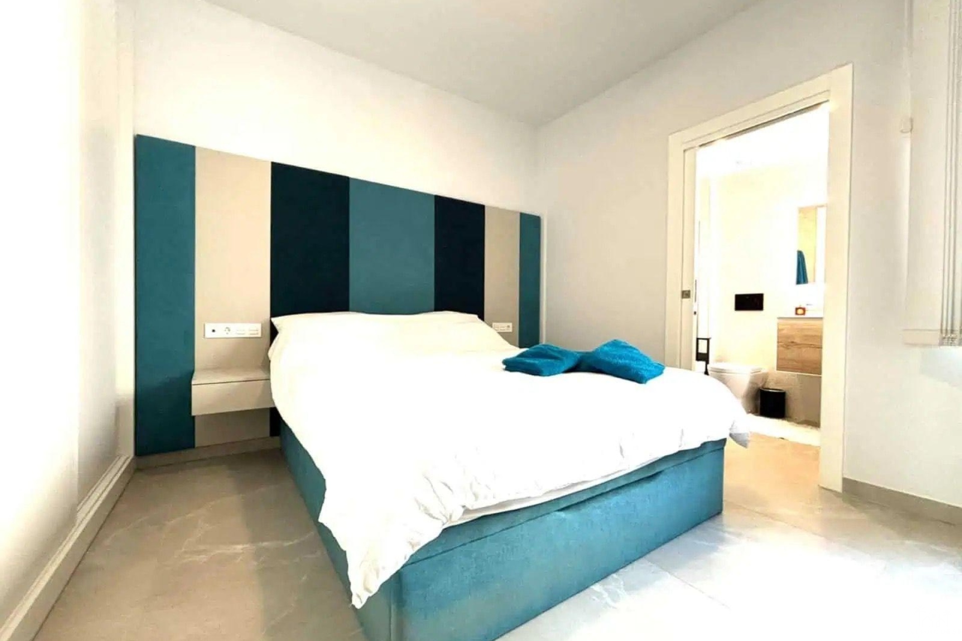 Revente - Apartment - Torrevieja - Las Piscinas Naturales
