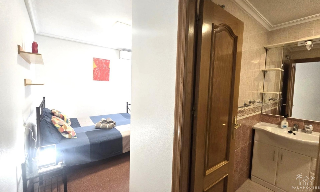 Revente - Apartment - Torrevieja - Las Piscinas Naturales