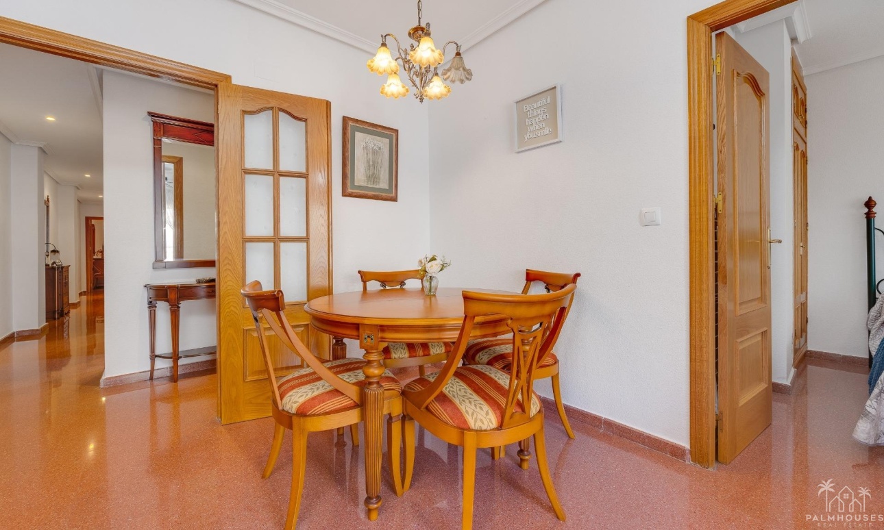 Revente - Apartment - Torrevieja - Paseo maritimo