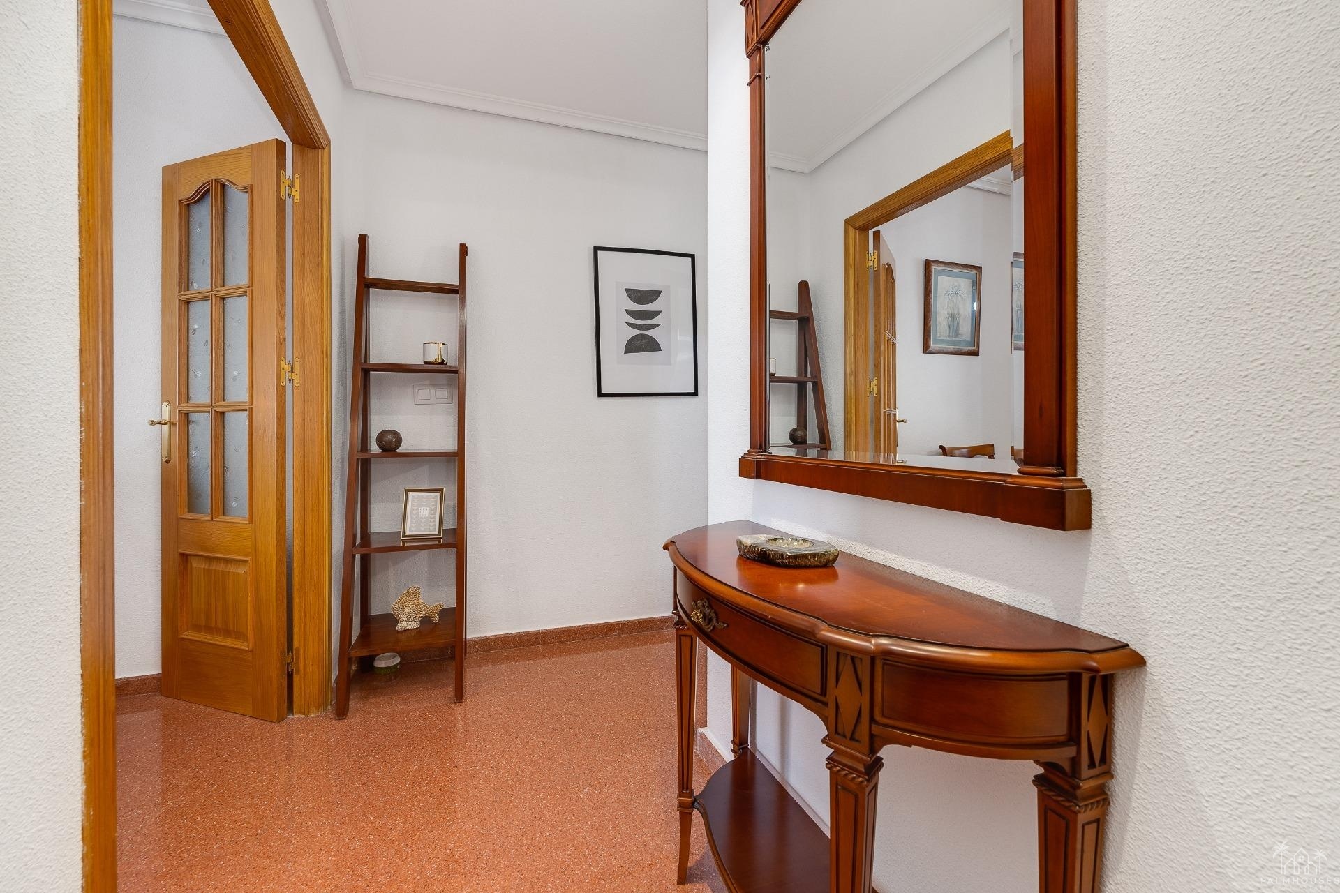 Revente - Apartment - Torrevieja - Paseo maritimo