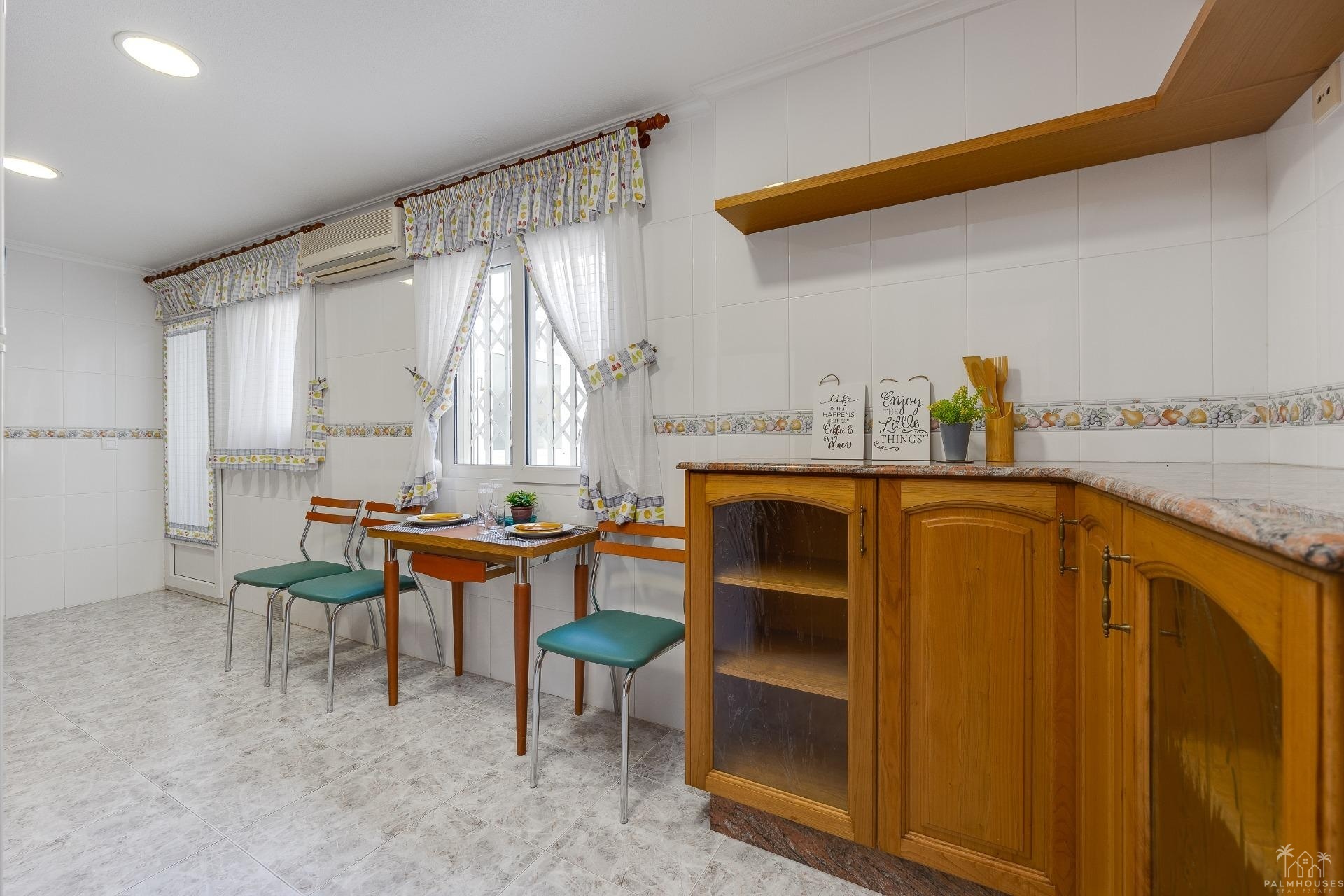 Revente - Apartment - Torrevieja - Paseo maritimo