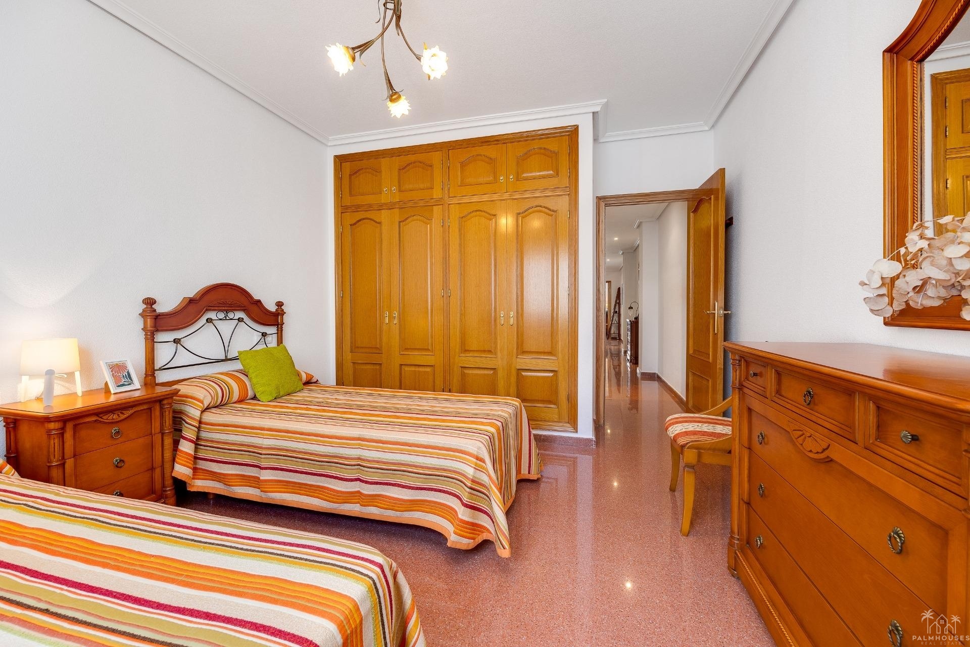 Revente - Apartment - Torrevieja - Paseo maritimo