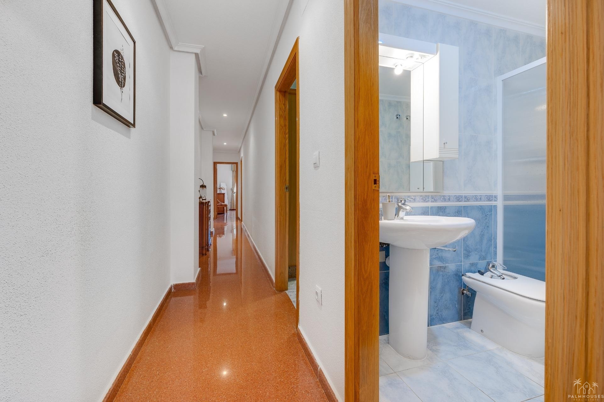 Revente - Apartment - Torrevieja - Paseo maritimo