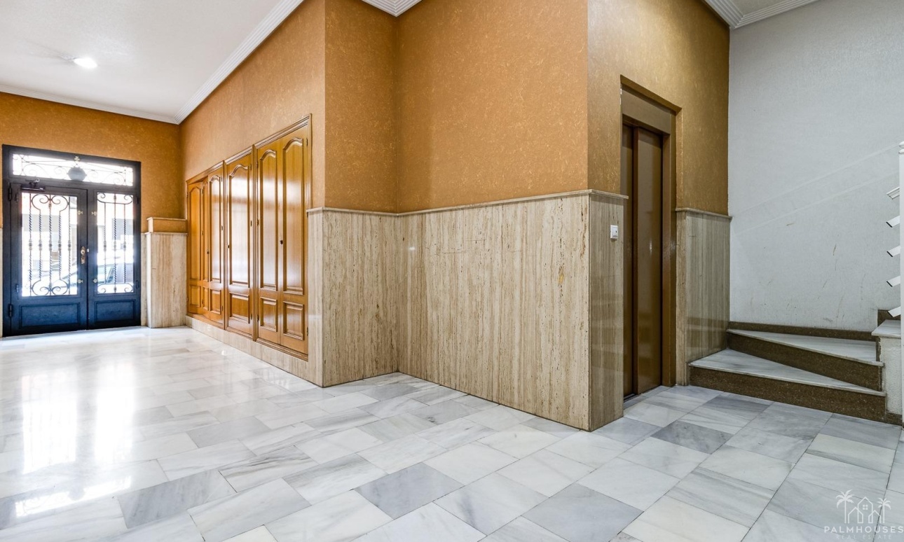 Revente - Apartment - Torrevieja - Paseo maritimo