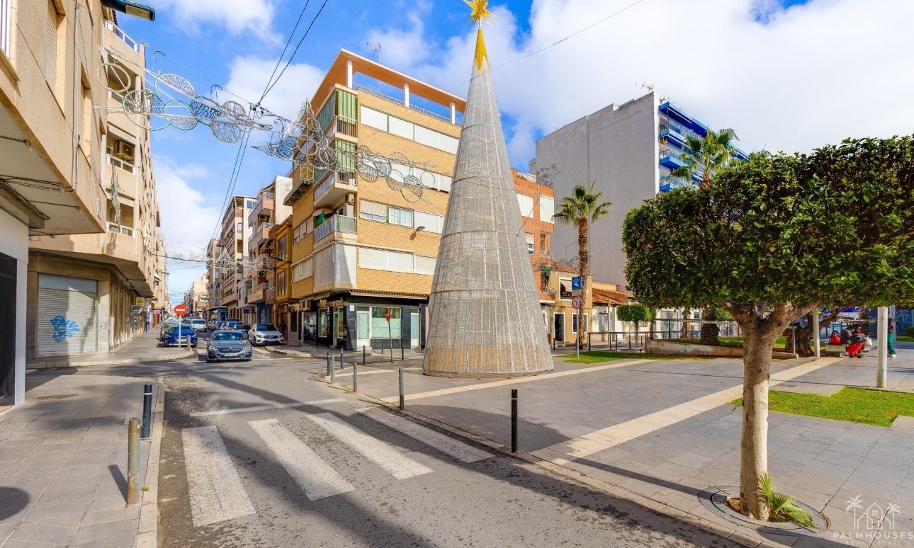 Revente - Apartment - Torrevieja - Paseo maritimo