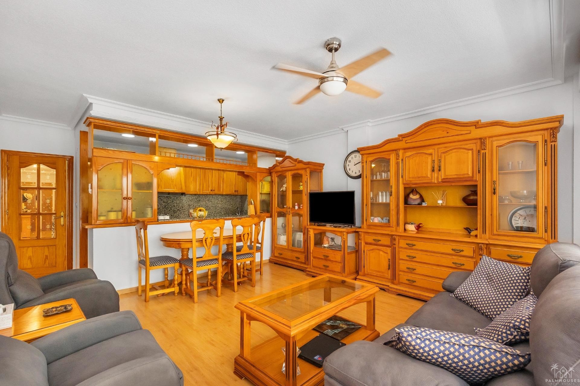 Revente - Apartment - Torrevieja - Paseo maritimo