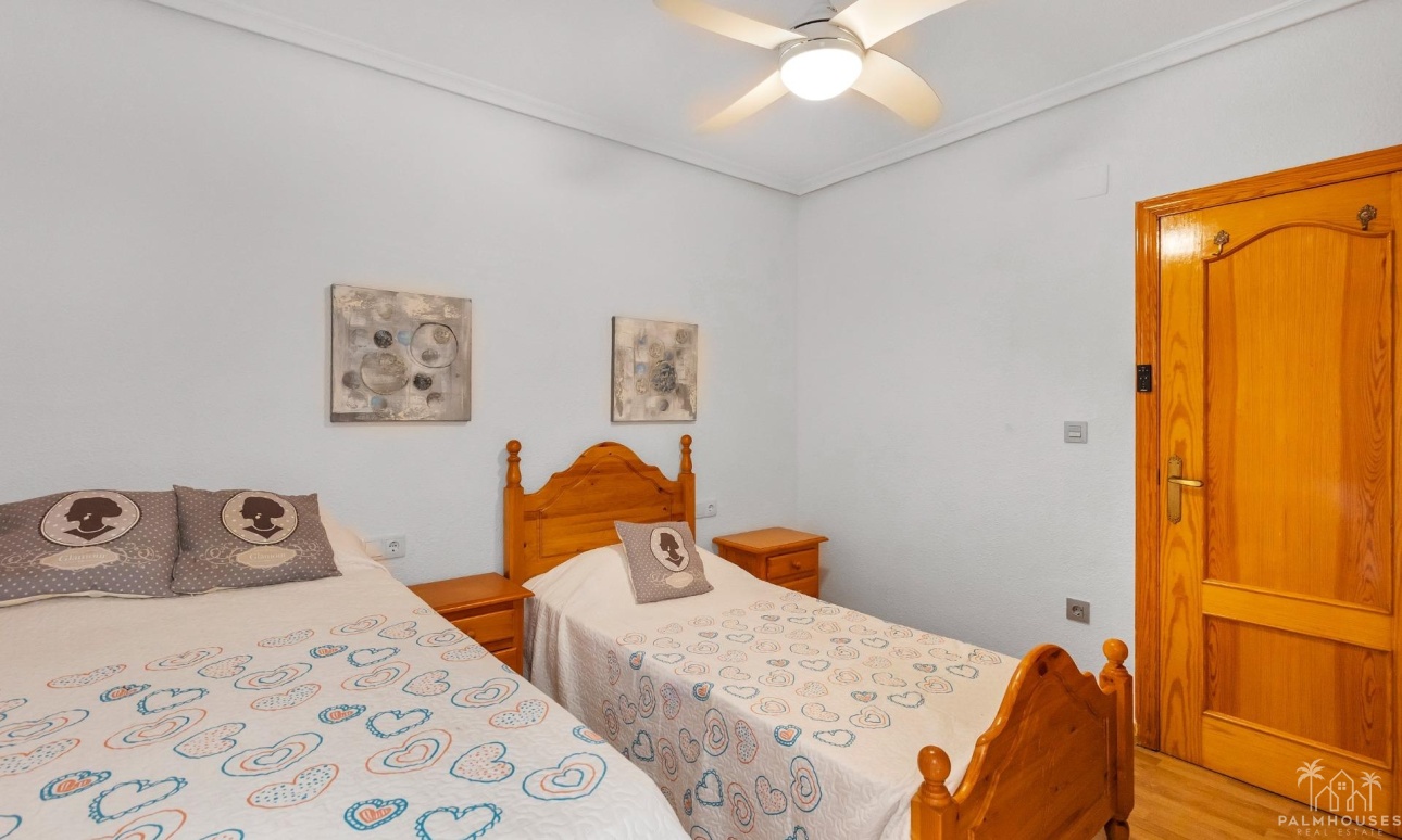 Revente - Apartment - Torrevieja - Paseo maritimo