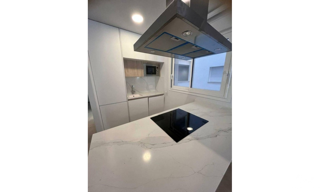 Revente - Apartment - Torrevieja - Playa de los Locos
