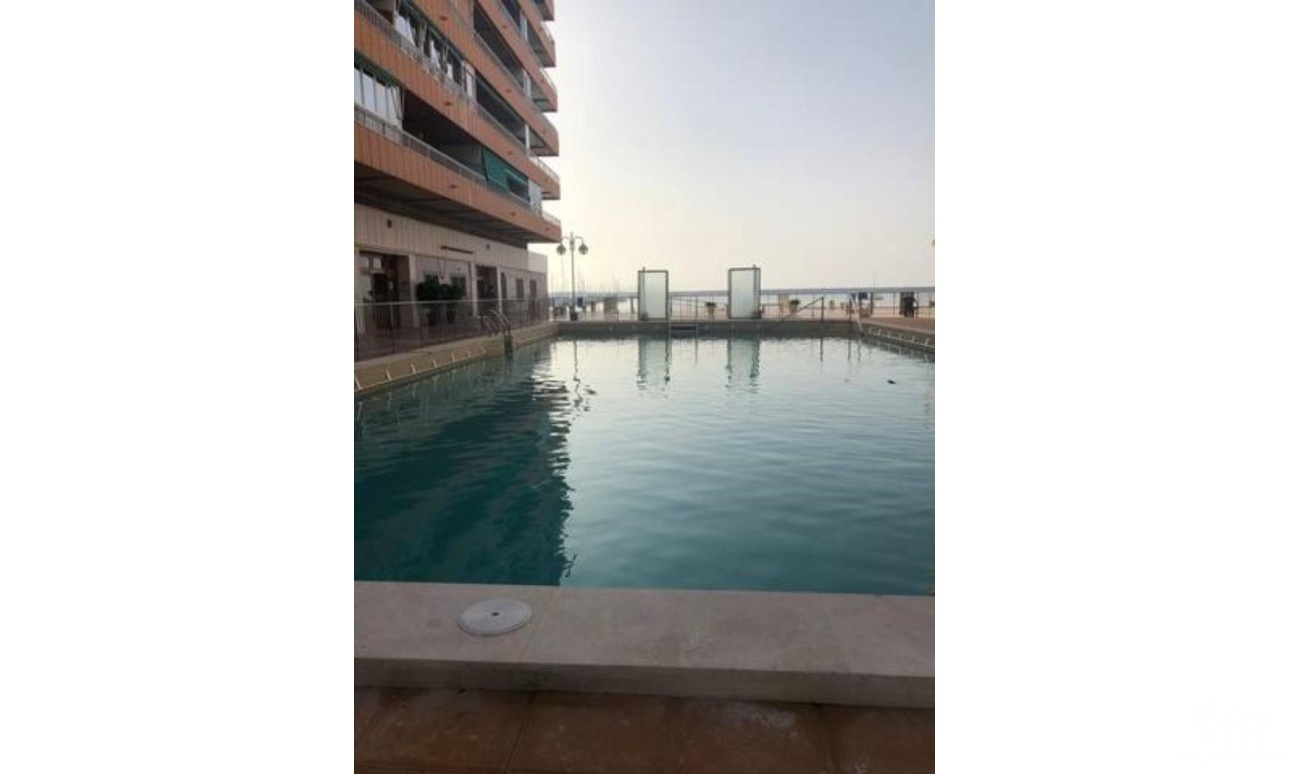 Revente - Apartment - Torrevieja - Playa de los Naufragos