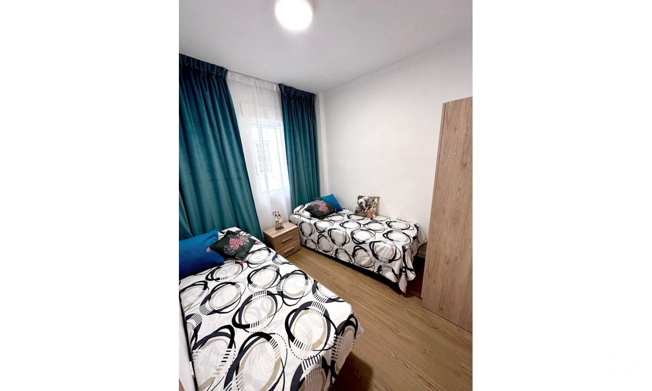 Revente - Apartment - Torrevieja - Playa del cura