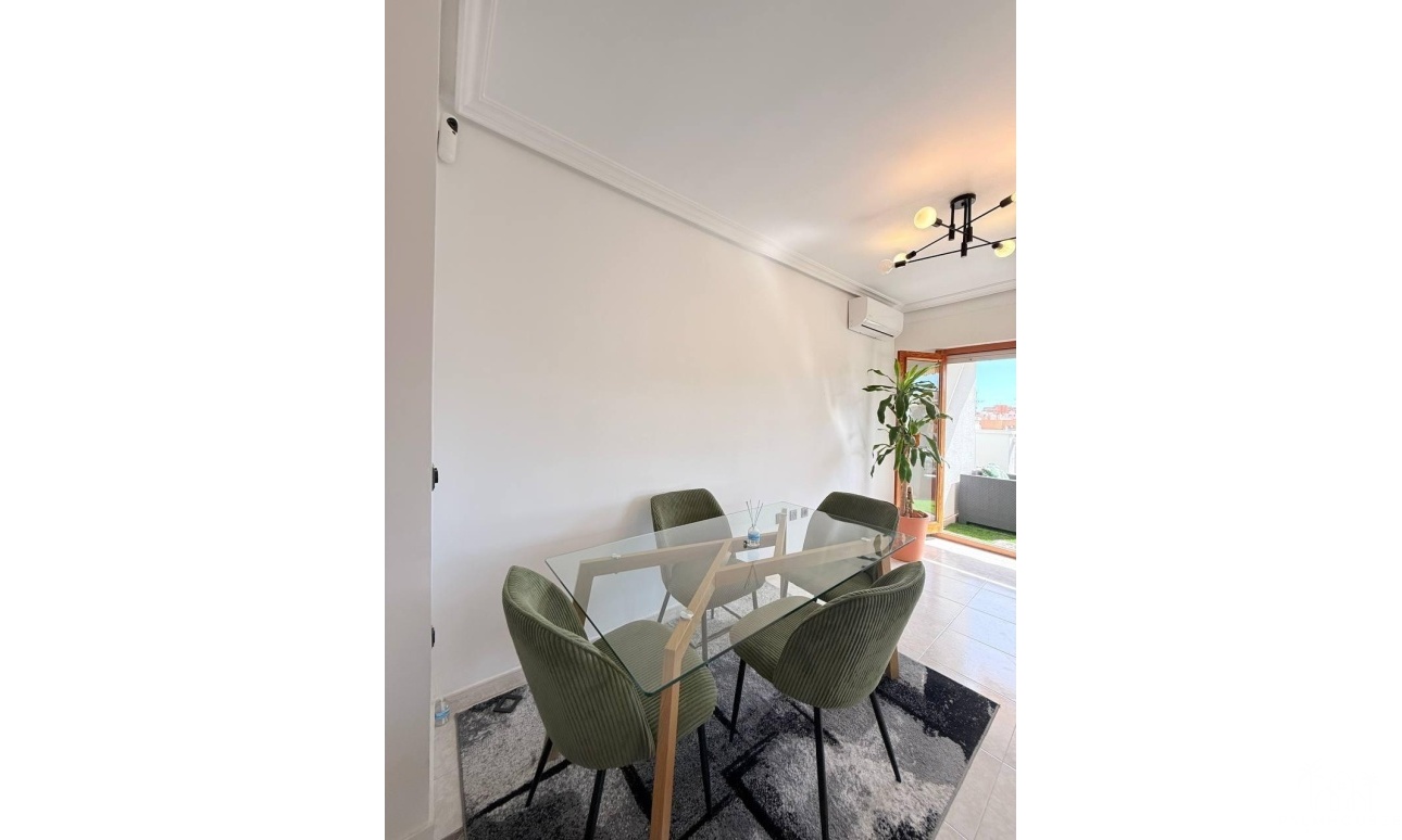 Revente - Apartment - Torrevieja - Playa del cura