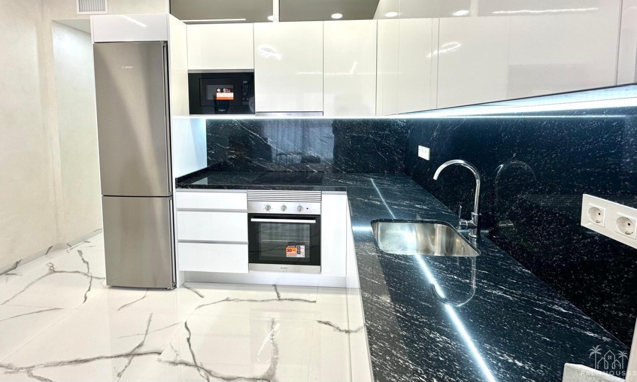 Revente - Apartment - Torrevieja - Playa del cura