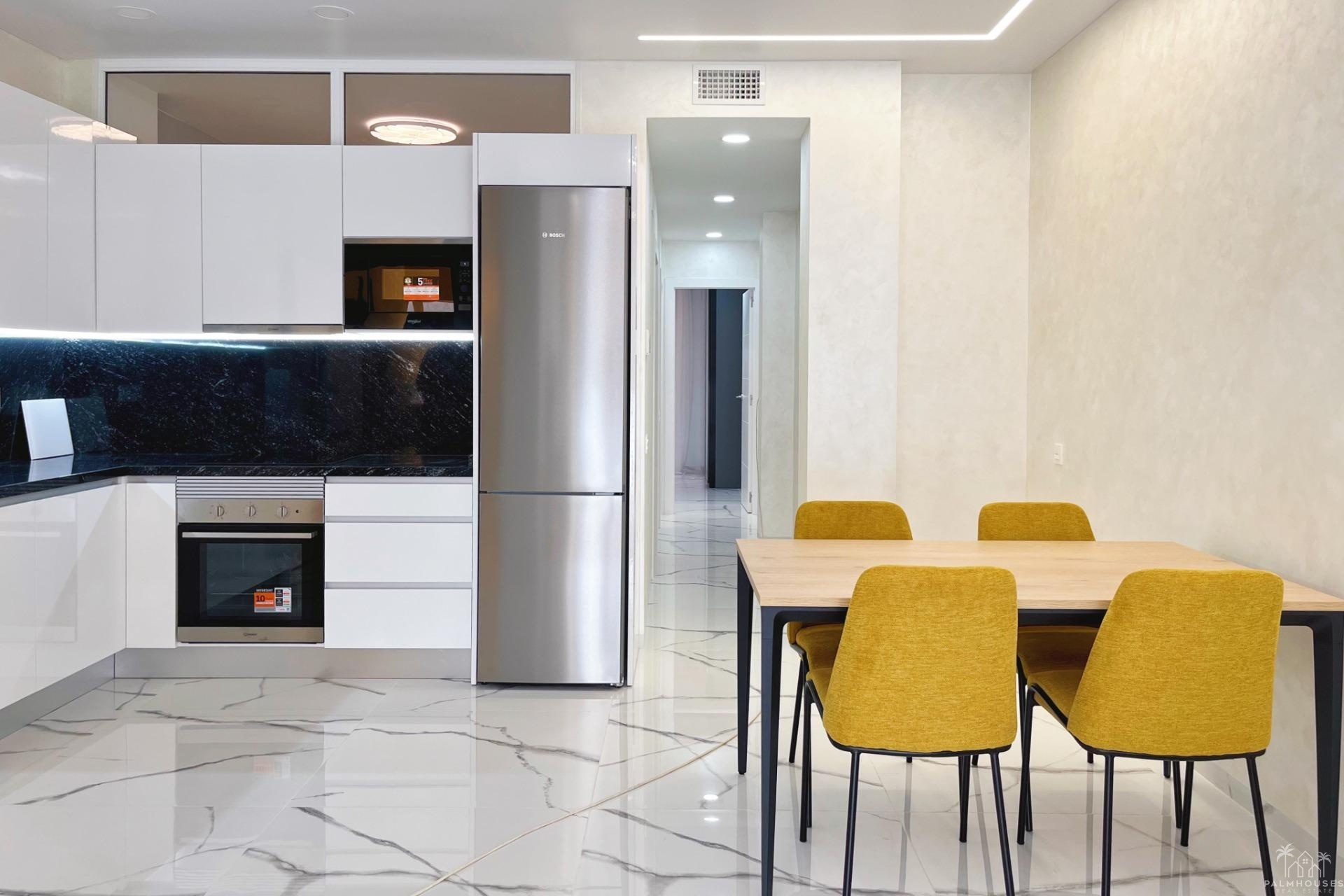 Revente - Apartment - Torrevieja - Playa del cura