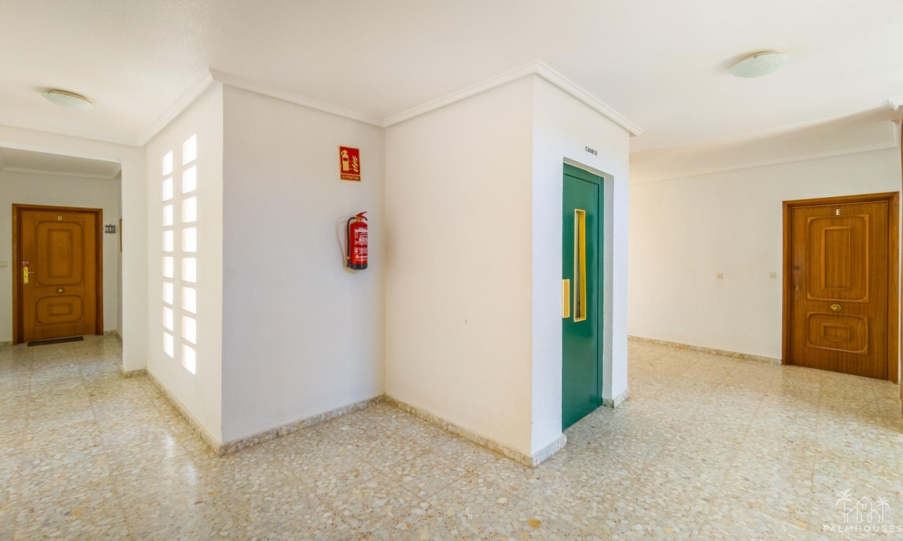 Revente - Apartment - Torrevieja - Playa del cura