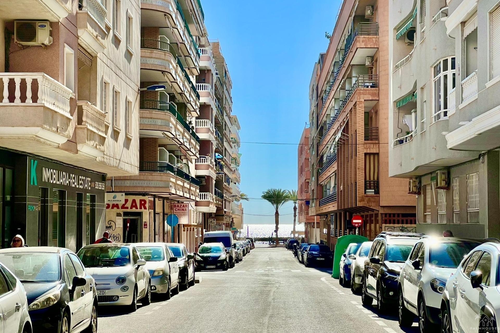 Revente - Apartment - Torrevieja - Playa del cura