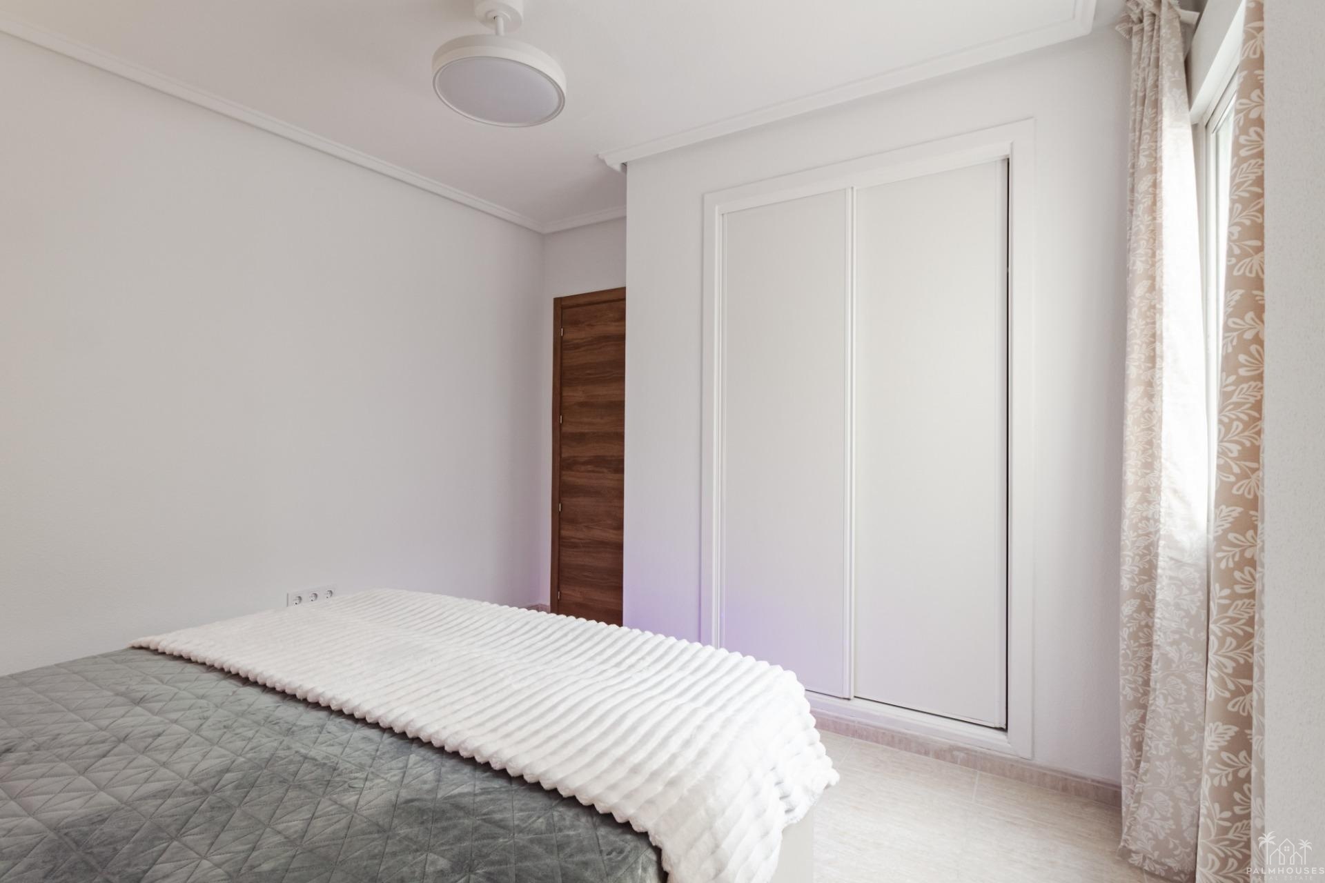 Revente - Apartment - Torrevieja - Playa del cura