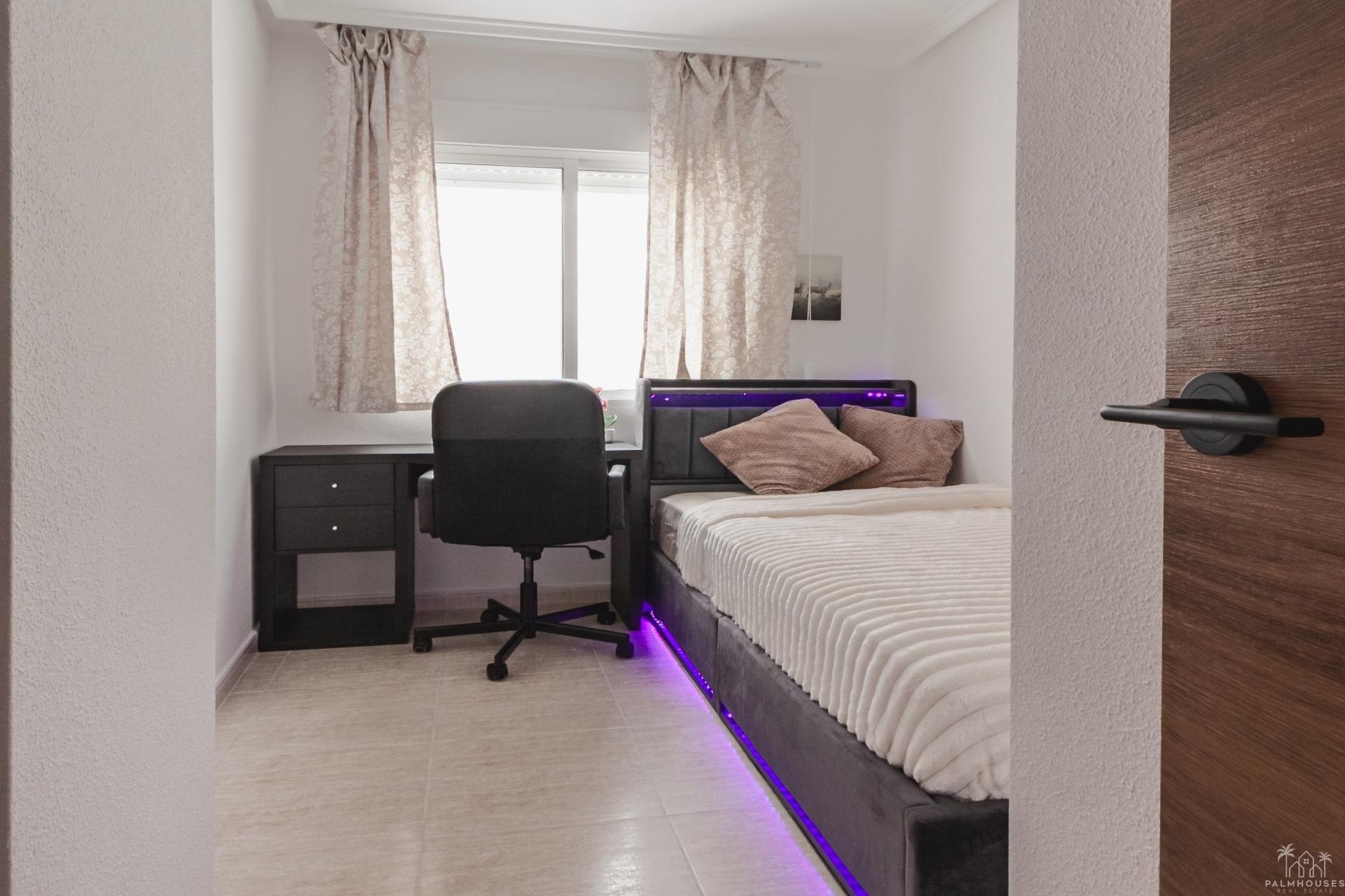Revente - Apartment - Torrevieja - Playa del cura