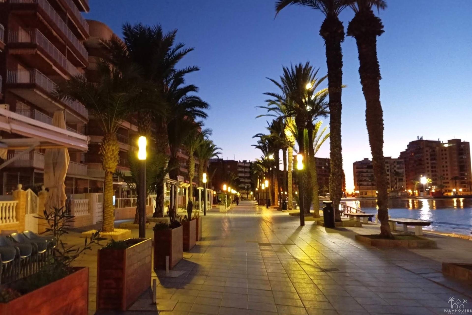Revente - Apartment - Torrevieja - Playa del cura