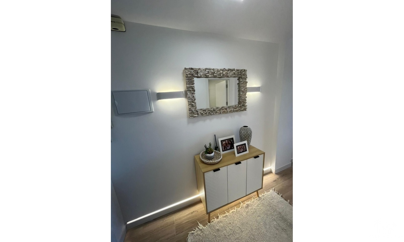 Revente - Apartment - Torrevieja - Punta Prima
