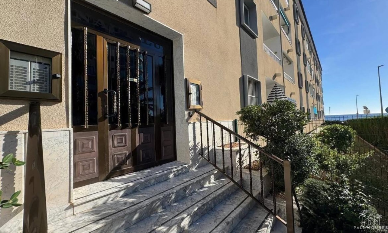 Revente - Apartment - Torrevieja - Punta Prima