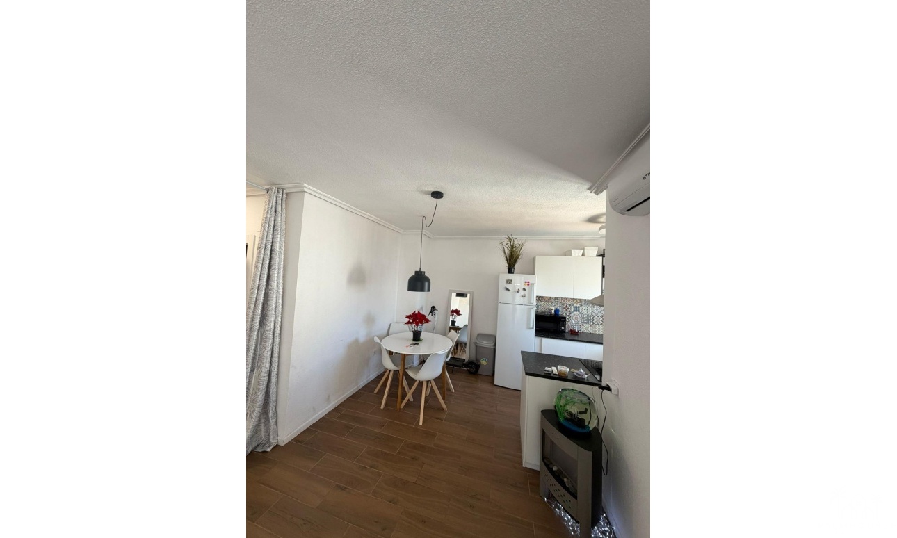 Revente - Apartment - Torrevieja - Punta Prima