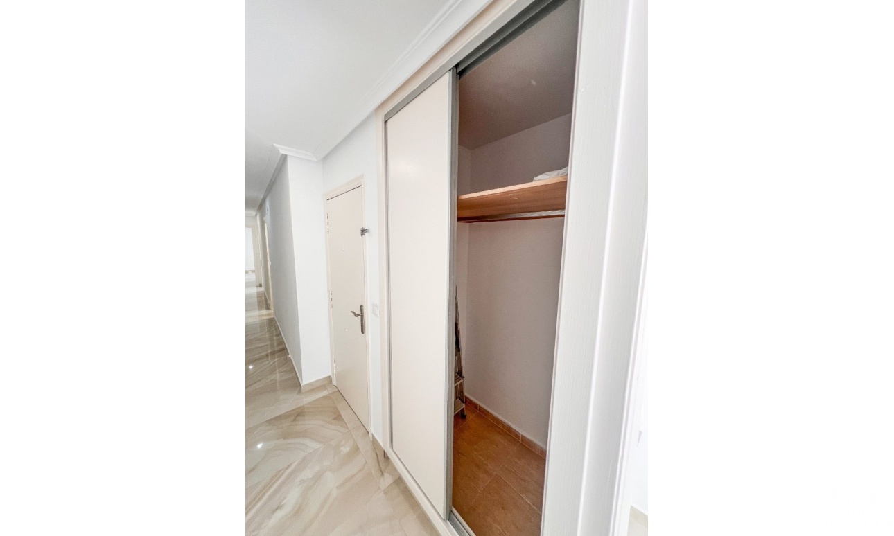 Revente - Apartment - Torrevieja - Torrevieja Centro