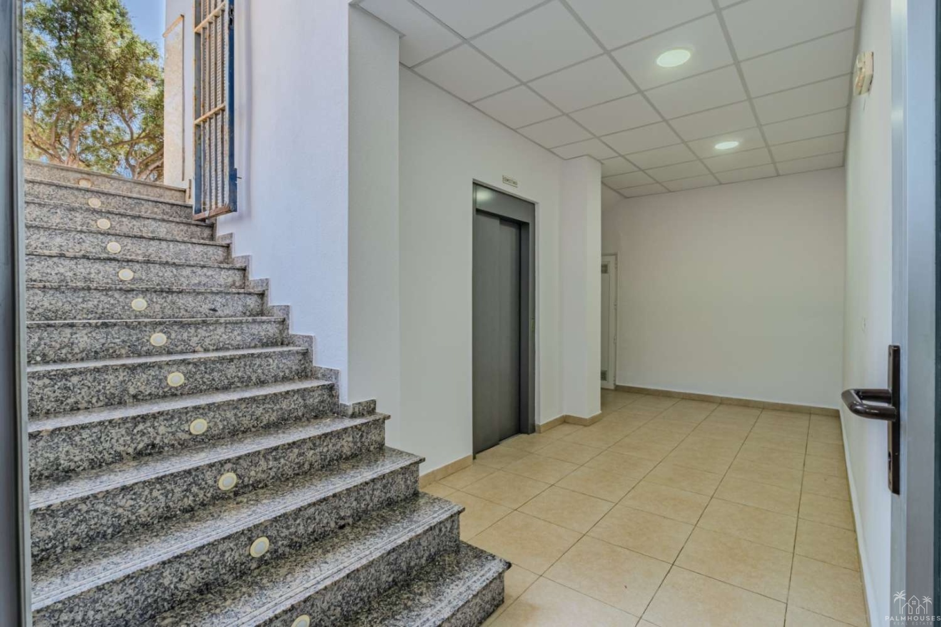 Revente - Commercial - Torrevieja - Antonio Machado