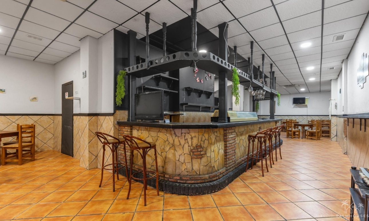Revente - Commercial - Torrevieja - Estacion de autobuses