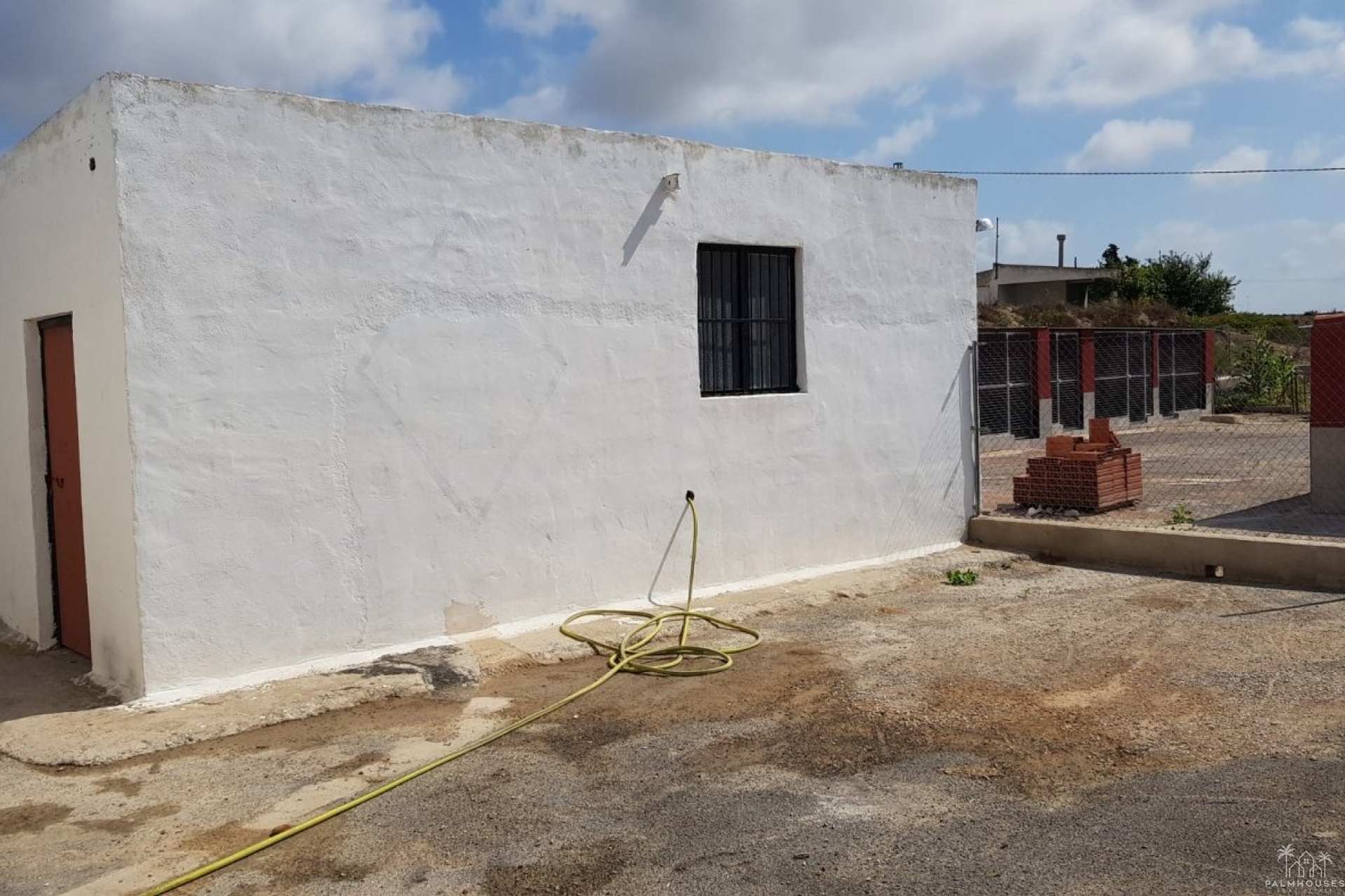 Revente - Finca - Los Montesinos