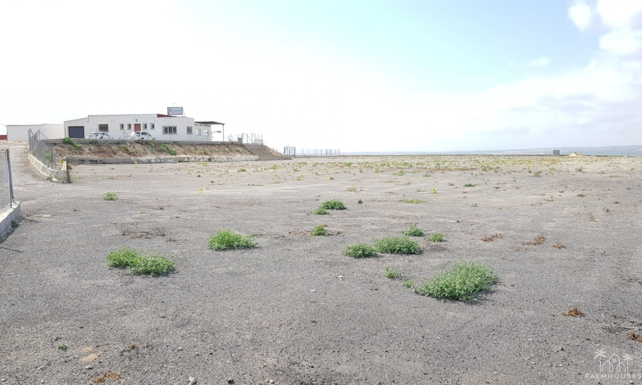 Revente - Finca - Los Montesinos