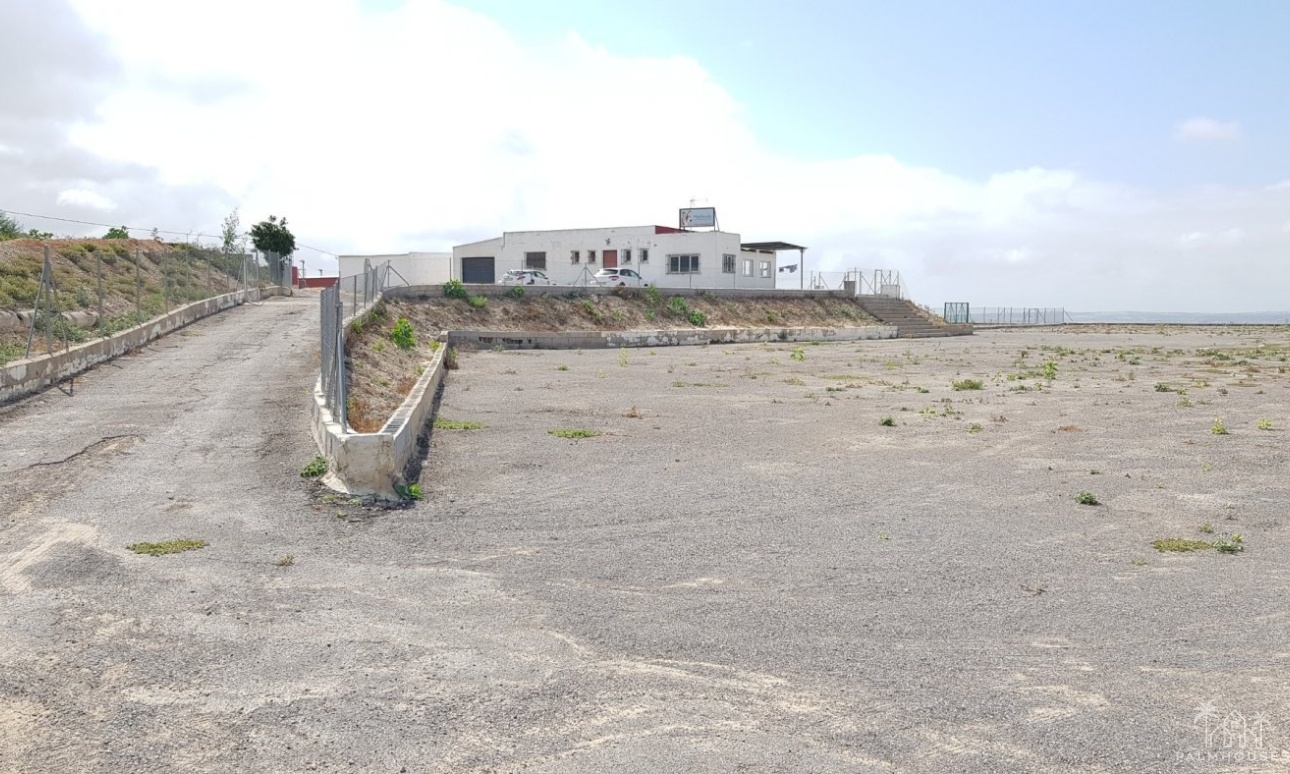 Revente - Finca - Los Montesinos