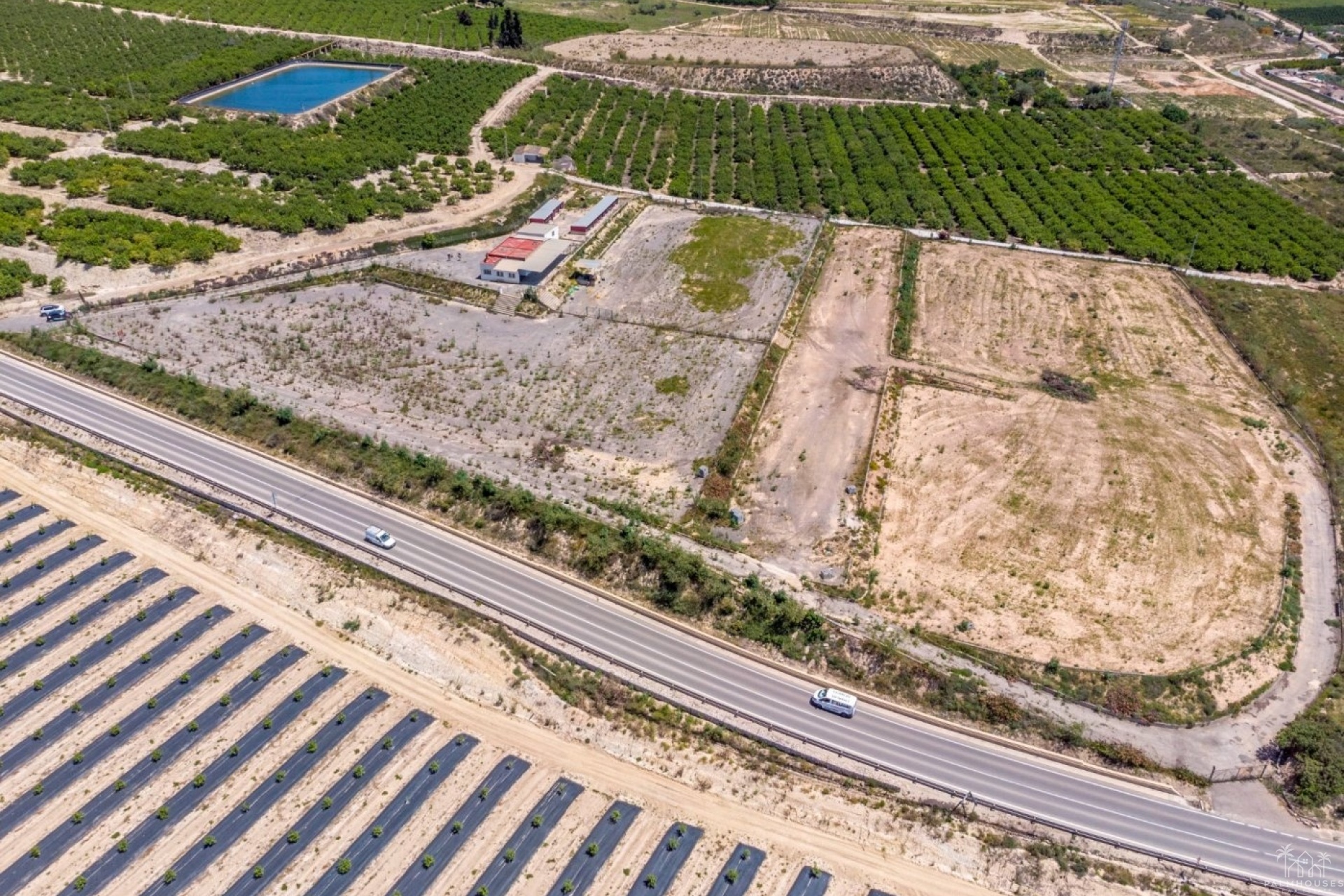 Revente - Finca - Los Montesinos