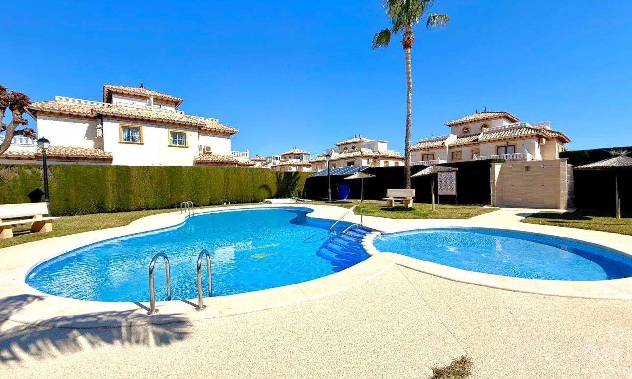 Revente - Maison - Orihuela Costa - Lomas de Cabo Roig