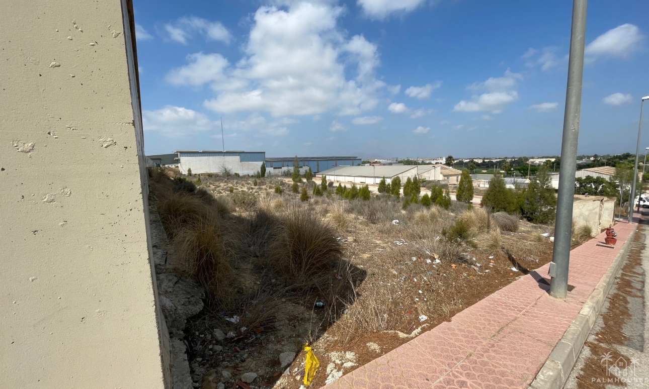 Revente - Plot - Rojales