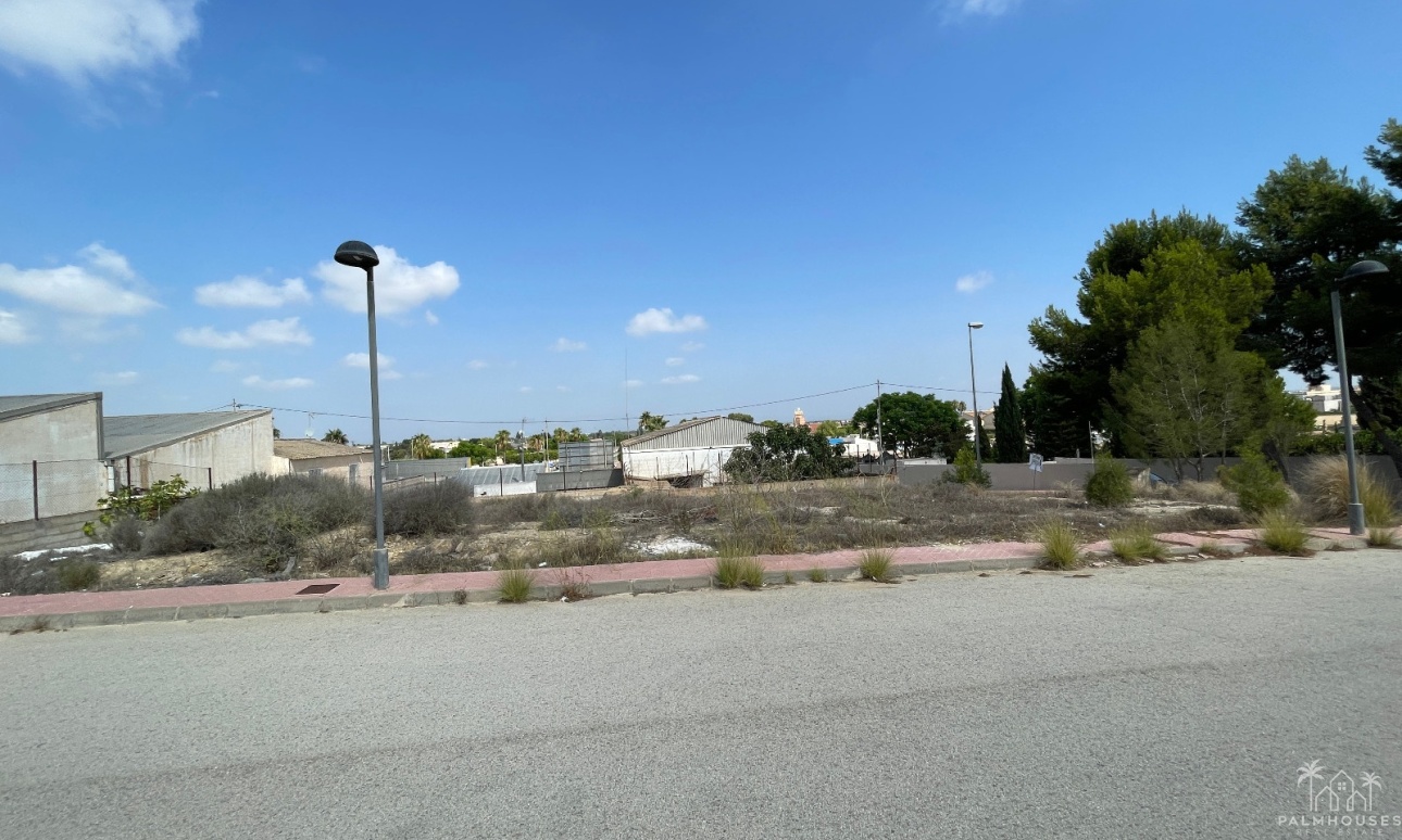 Revente - Plot - Rojales