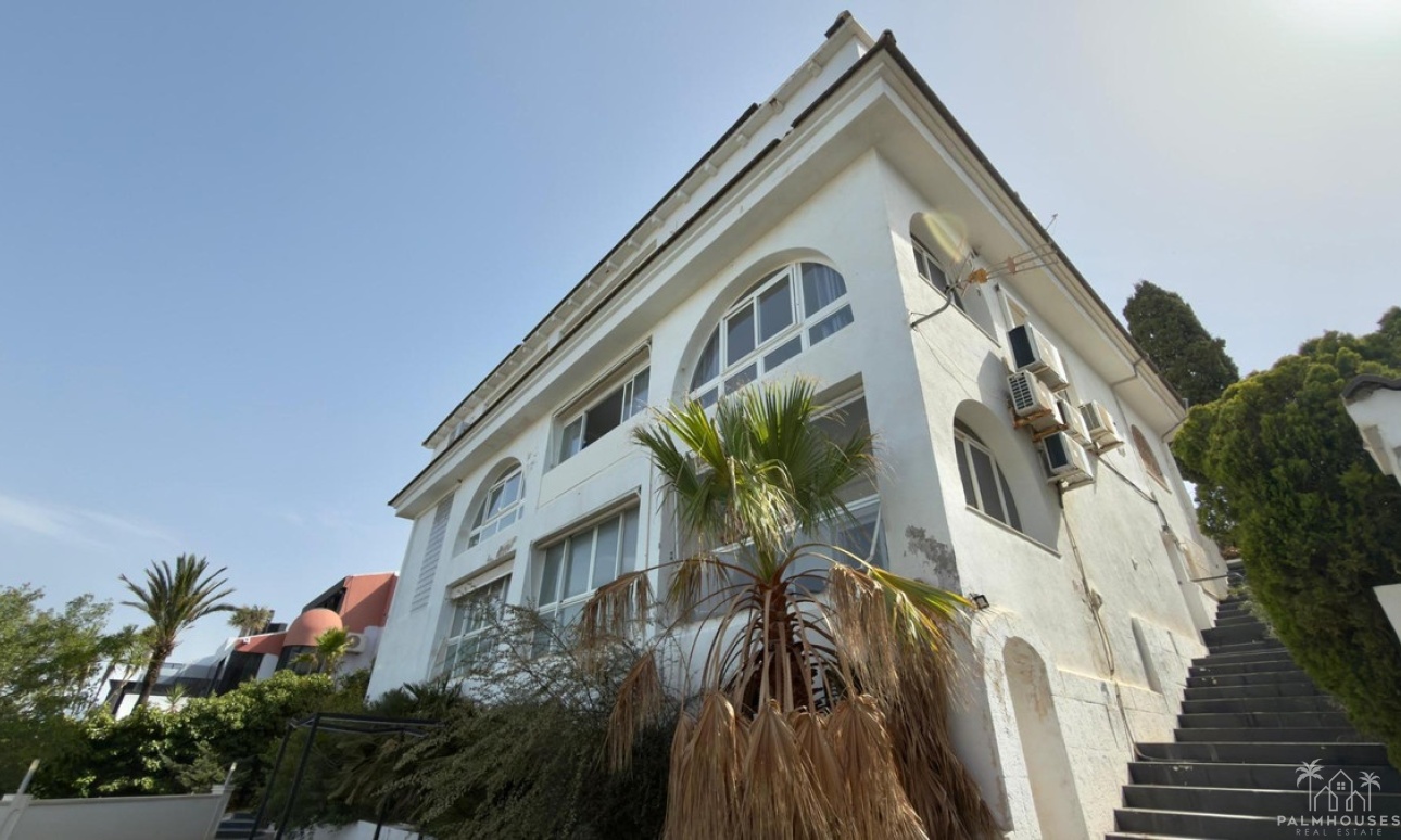 Revente - Villa - Benidorm - Benidorm Centro