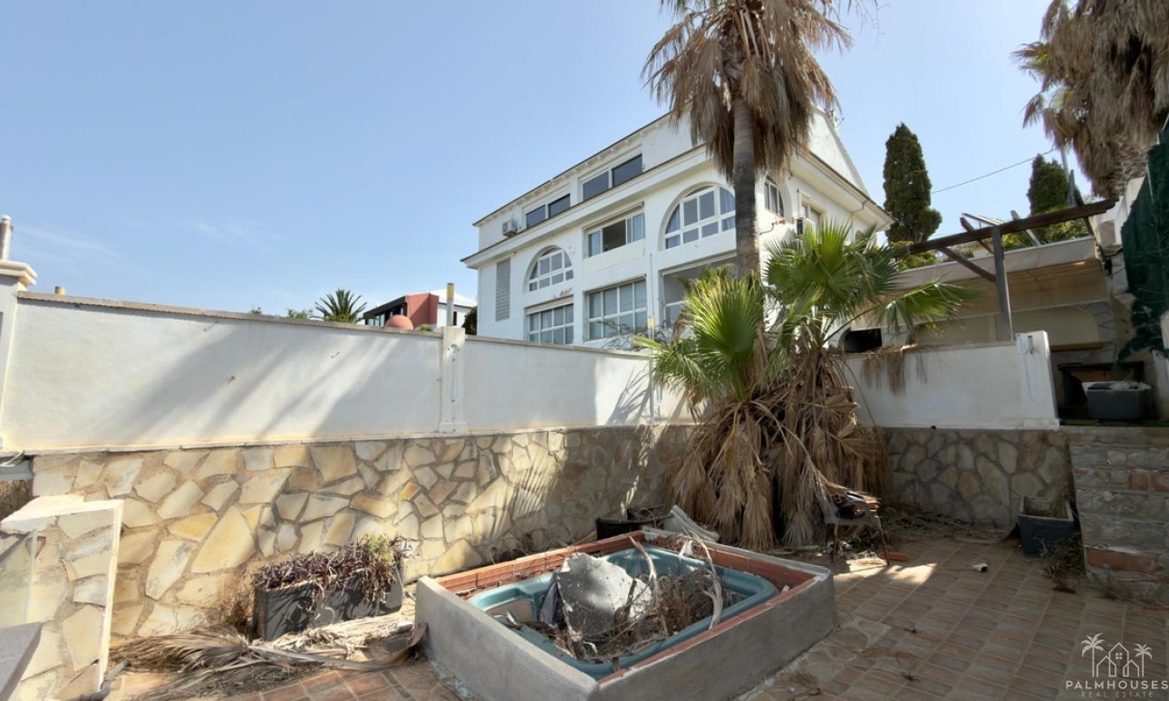 Revente - Villa - Benidorm - Benidorm Centro